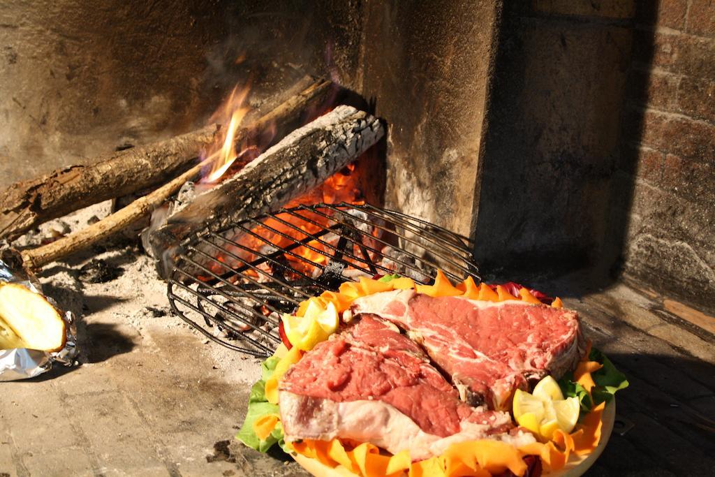 Hotel Ristorante Il Pino Chiusi Buitenkant foto